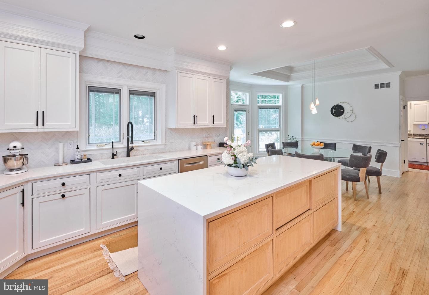 36 Timber Knoll Drive photo 13