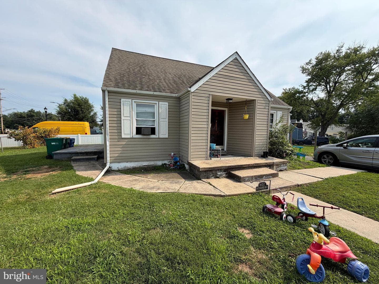 607 Veterans Highway, Bristol