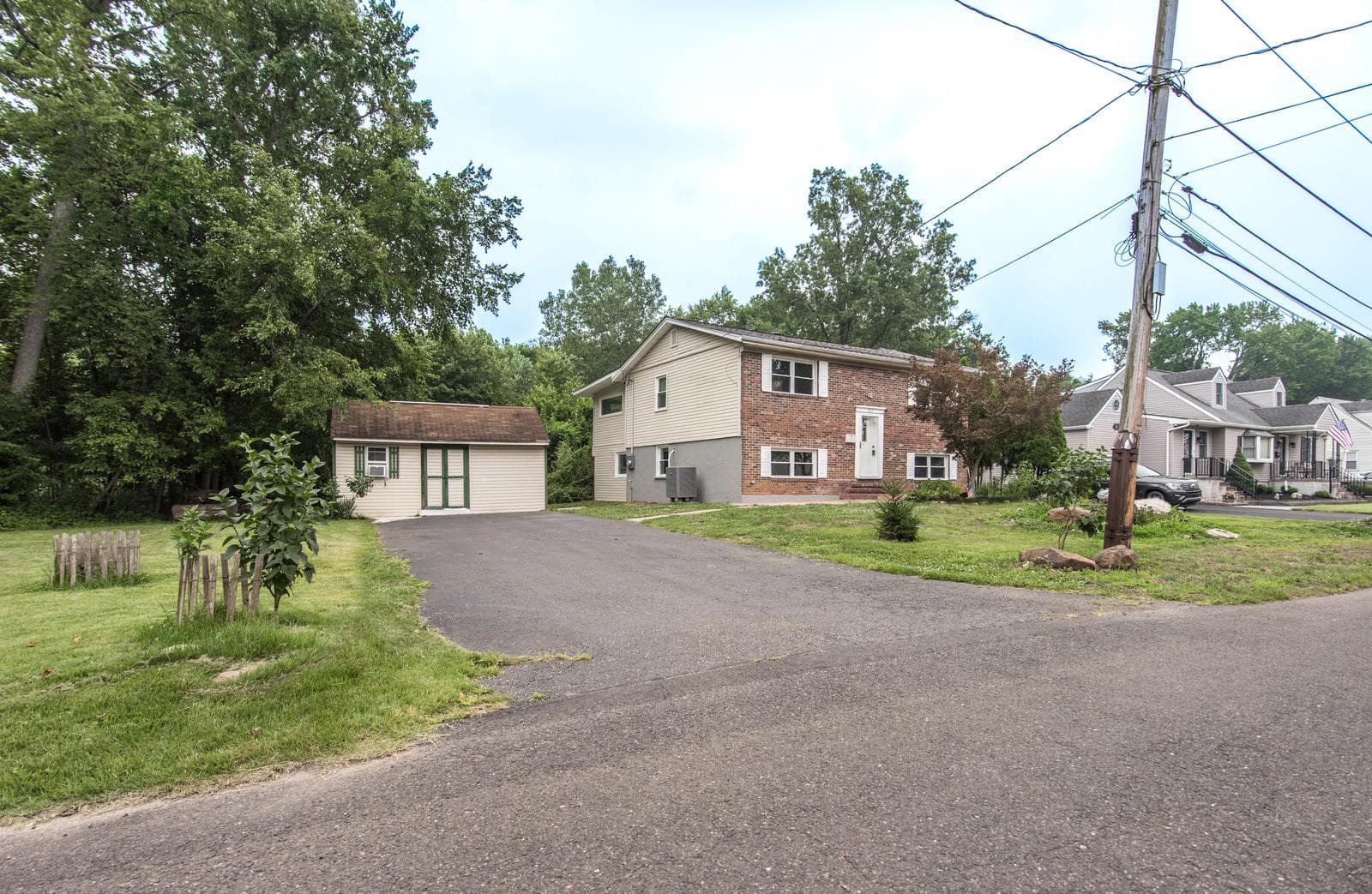 313 Wyoming Avenue photo 3
