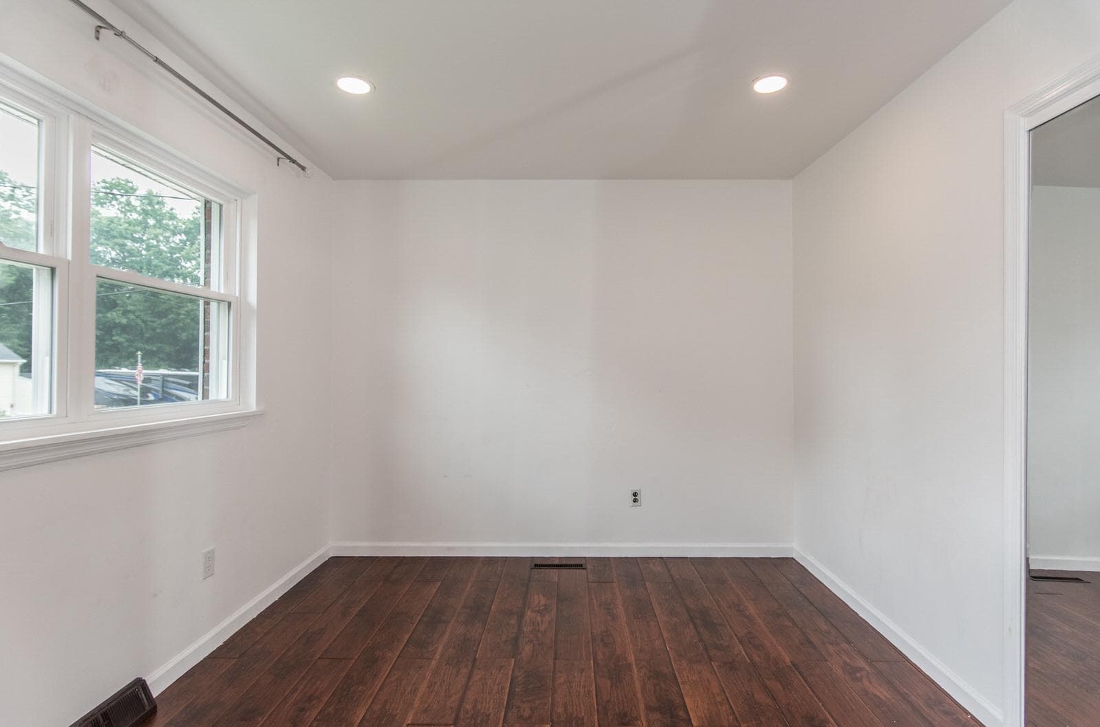 313 Wyoming Avenue photo 45