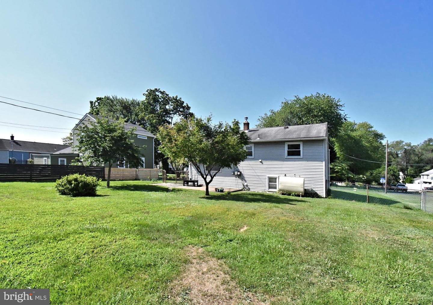 216 Rosewood Avenue photo 35
