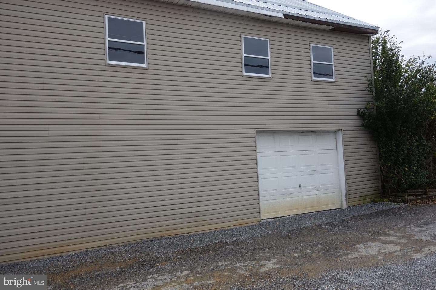 311 E Garfield Street photo 30