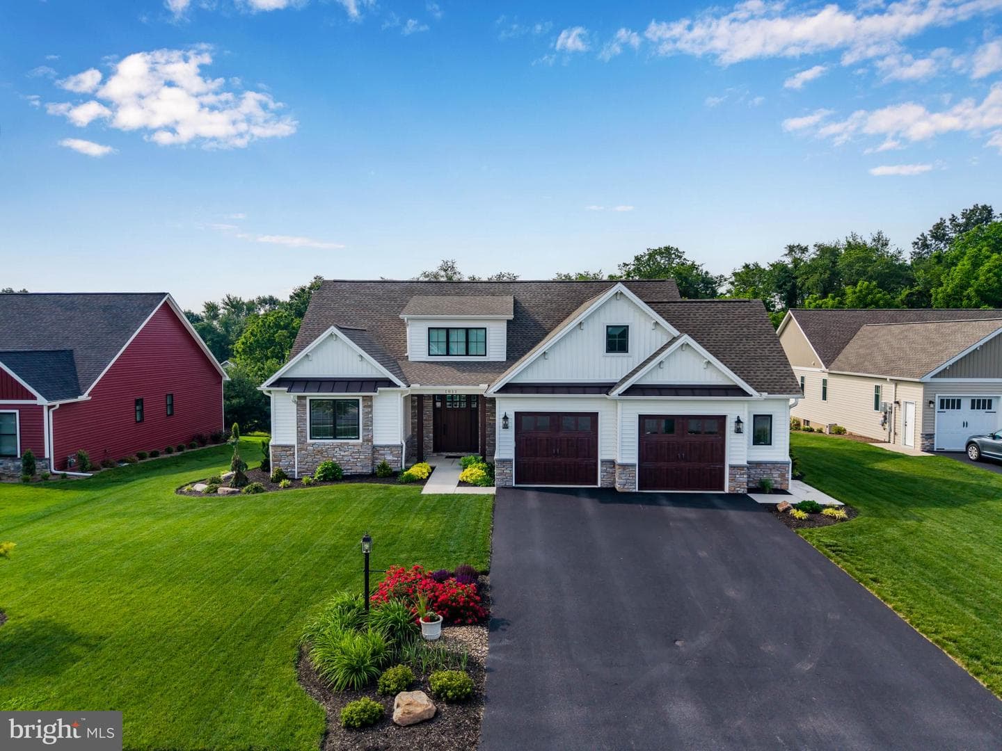 1011 Stonehill Lane photo 3