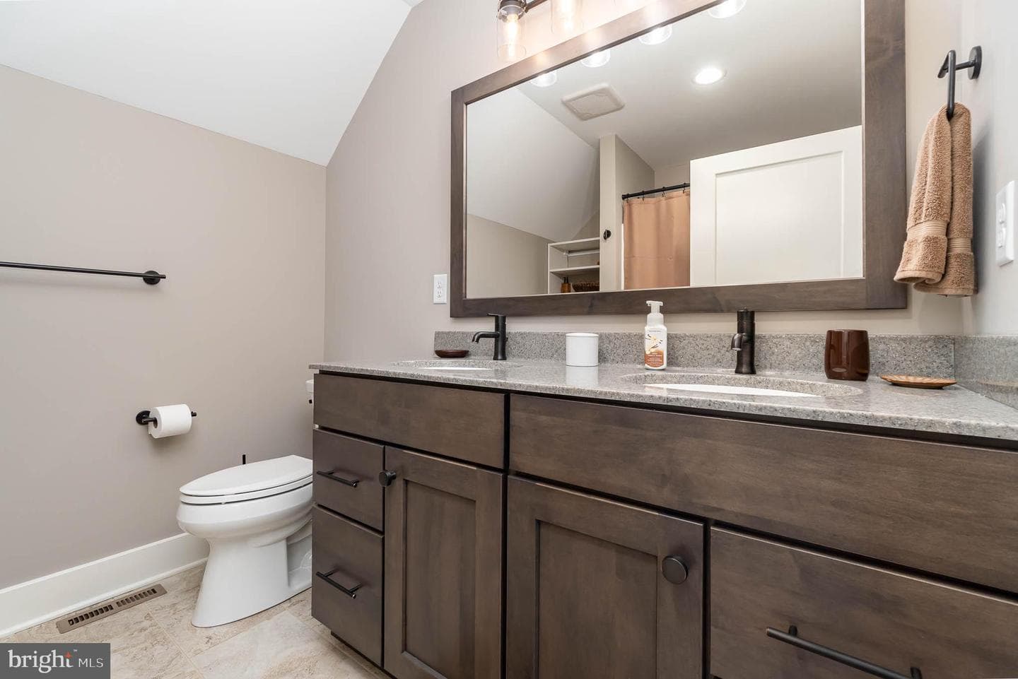 1011 Stonehill Lane photo 35