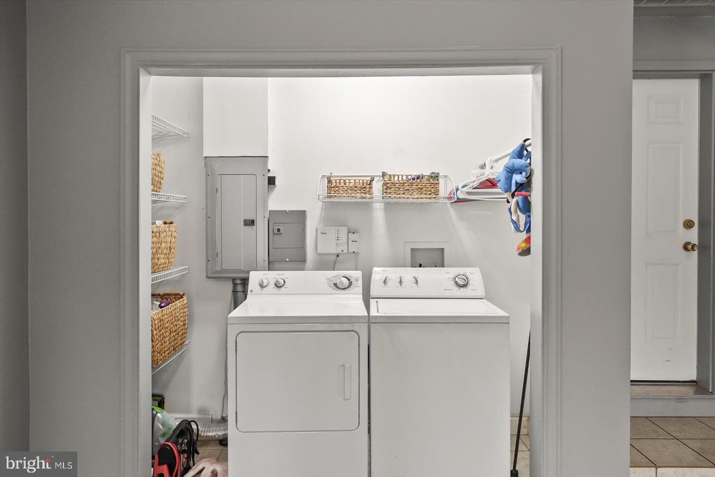 21 Skyport Road photo 16