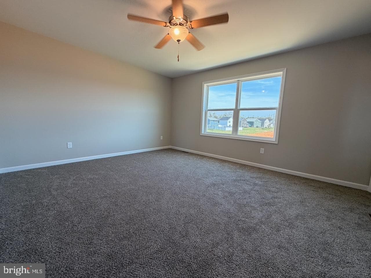 306 Rine Dr photo 2