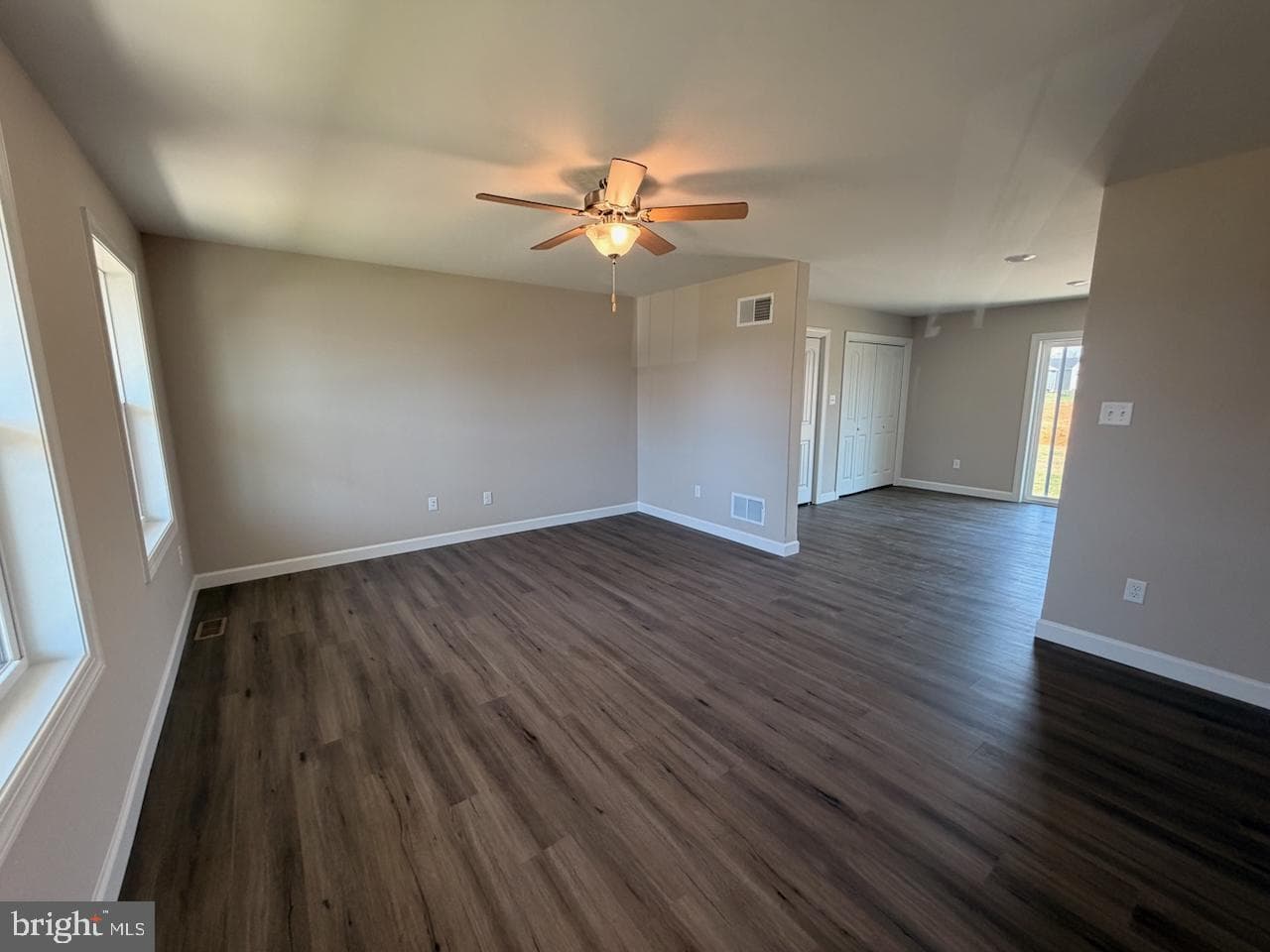 306 Rine Dr photo 5