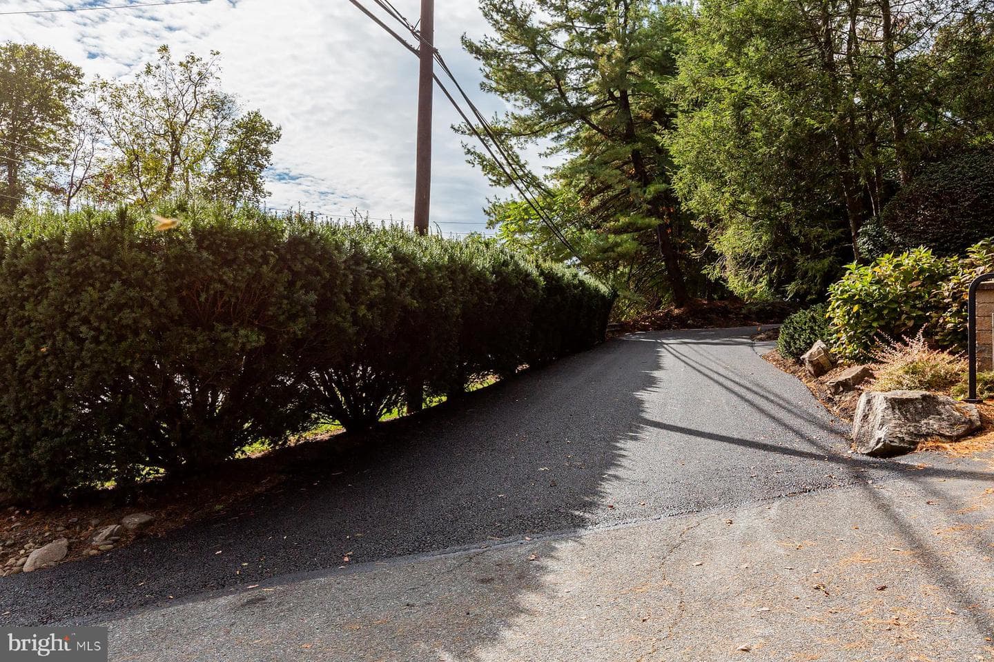 908 W Walnut Street photo 26