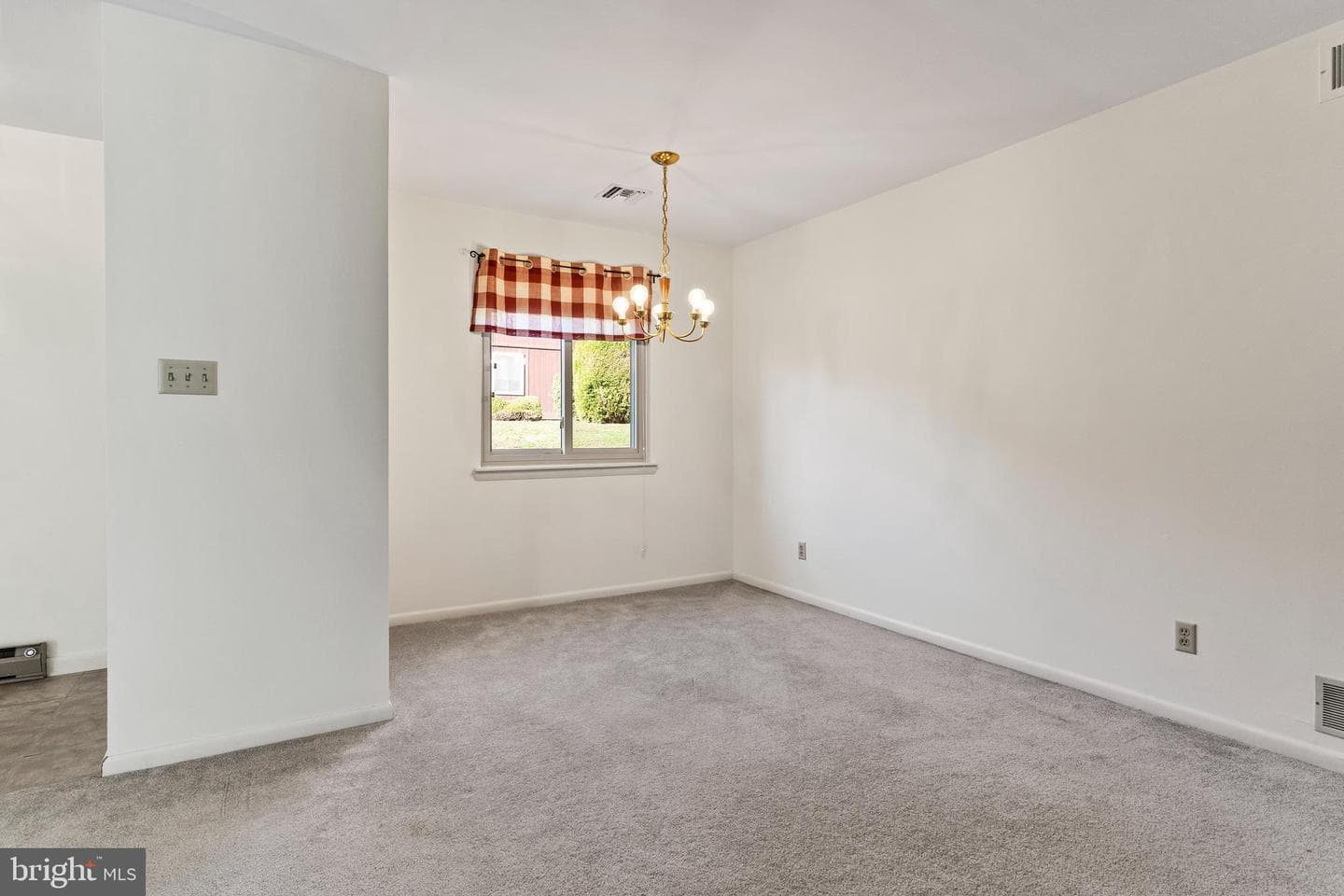 819 Brian Drive photo 11