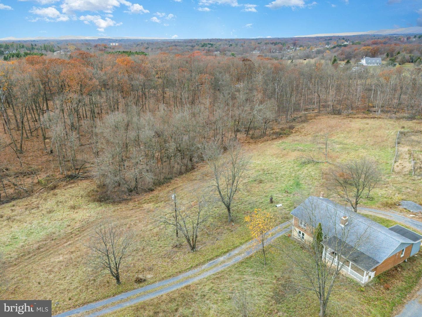93 Beard Road photo 26