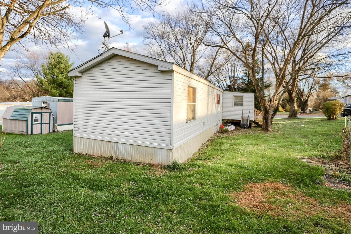 21 Walnut Lane photo 6