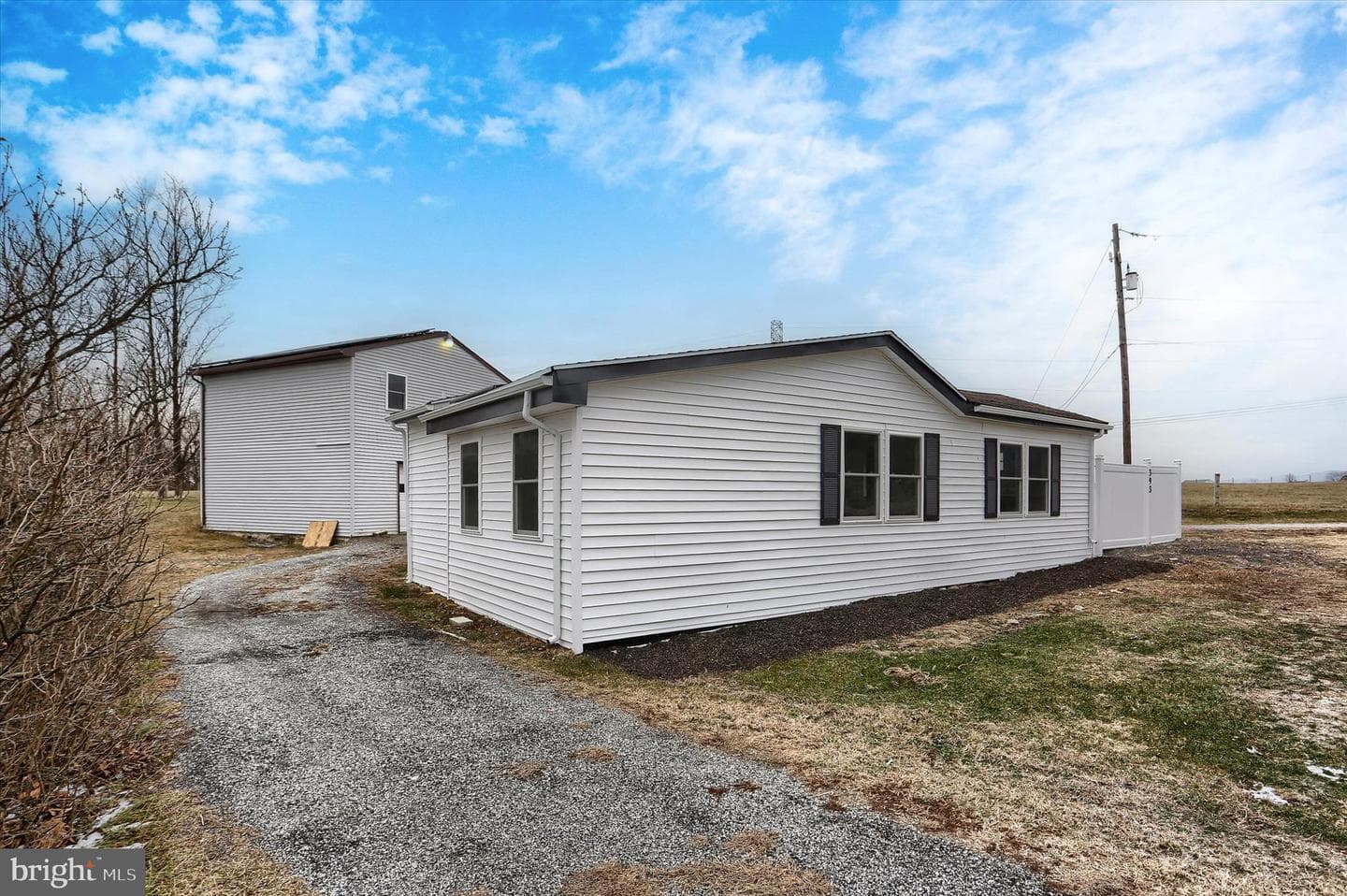 393 Sherwood Drive photo 38