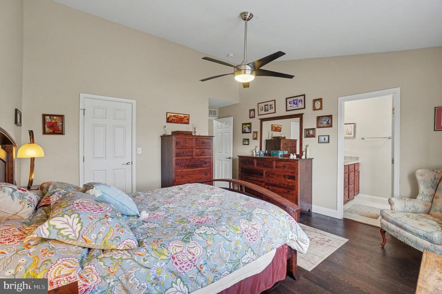 142 Ashford Way photo 14