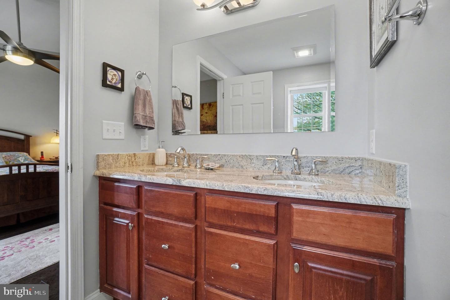 142 Ashford Way photo 16