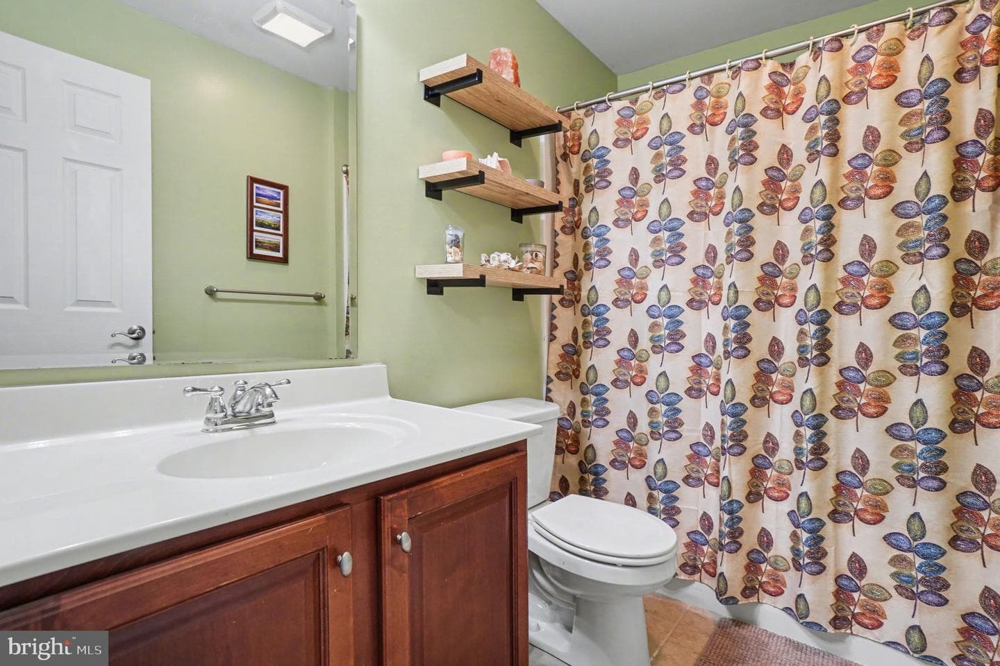 142 Ashford Way photo 23