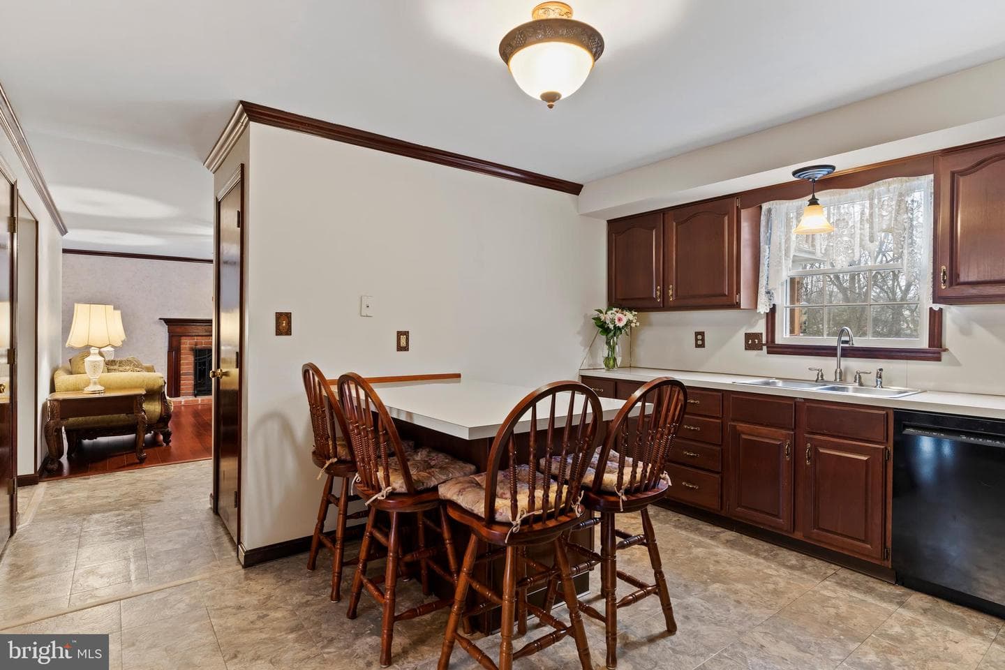 76 Sherwood Circle photo 15