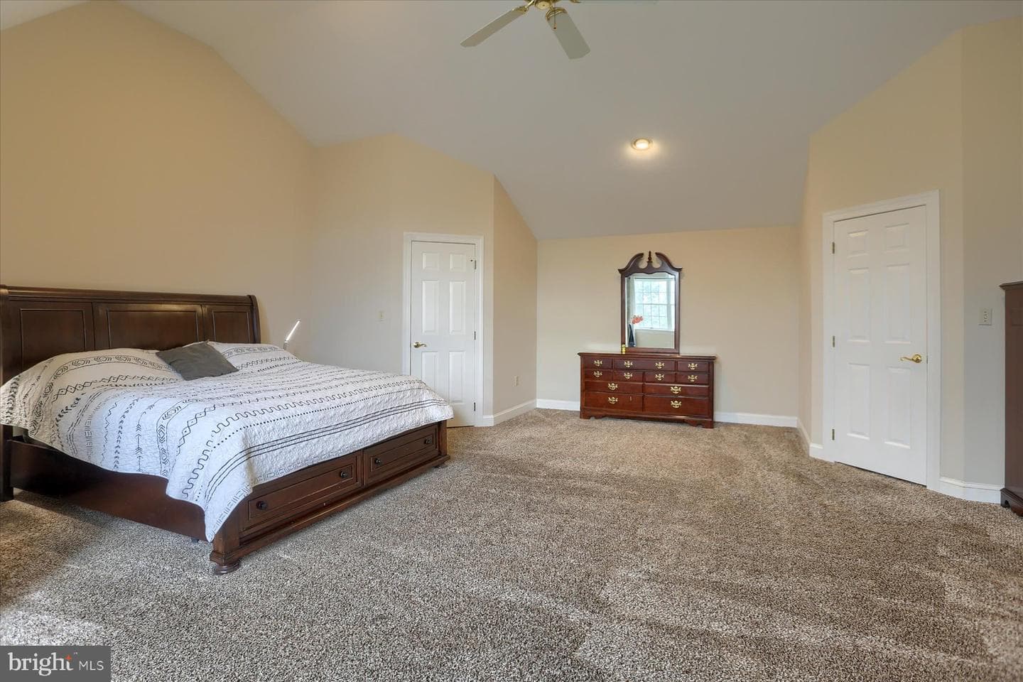 1014 S Waterford Way photo 36