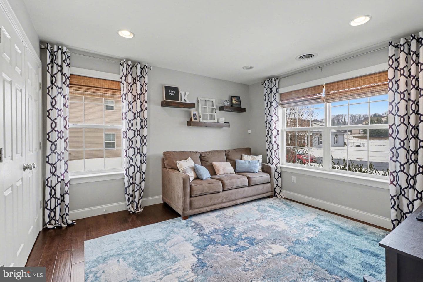 311 Sleepy Hollow Drive photo 13