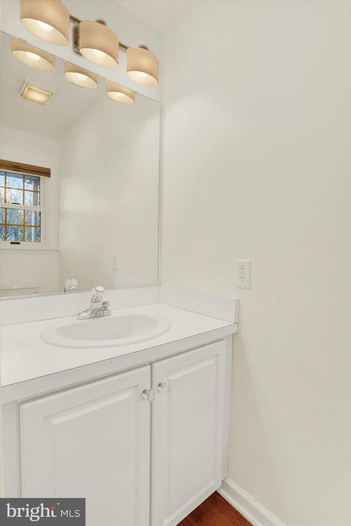 1442 Maplewood Drive photo 12