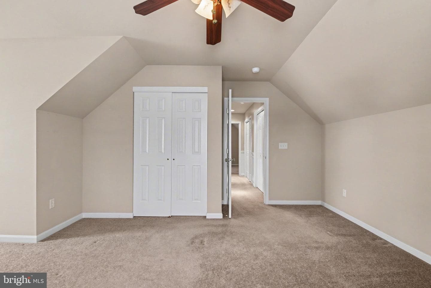 127 Coventry Drive photo 24