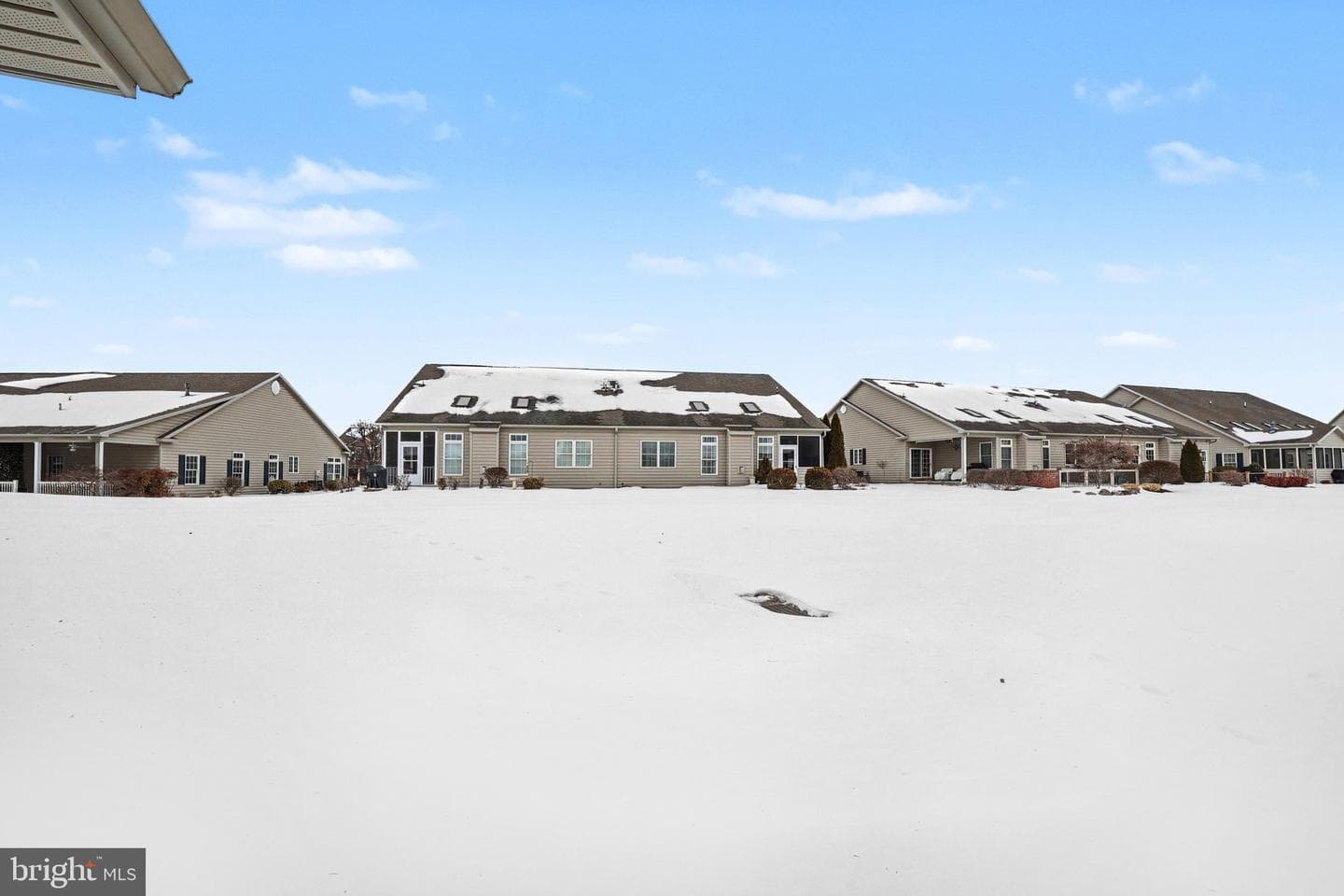 5445 Rivendale Boulevard photo 32