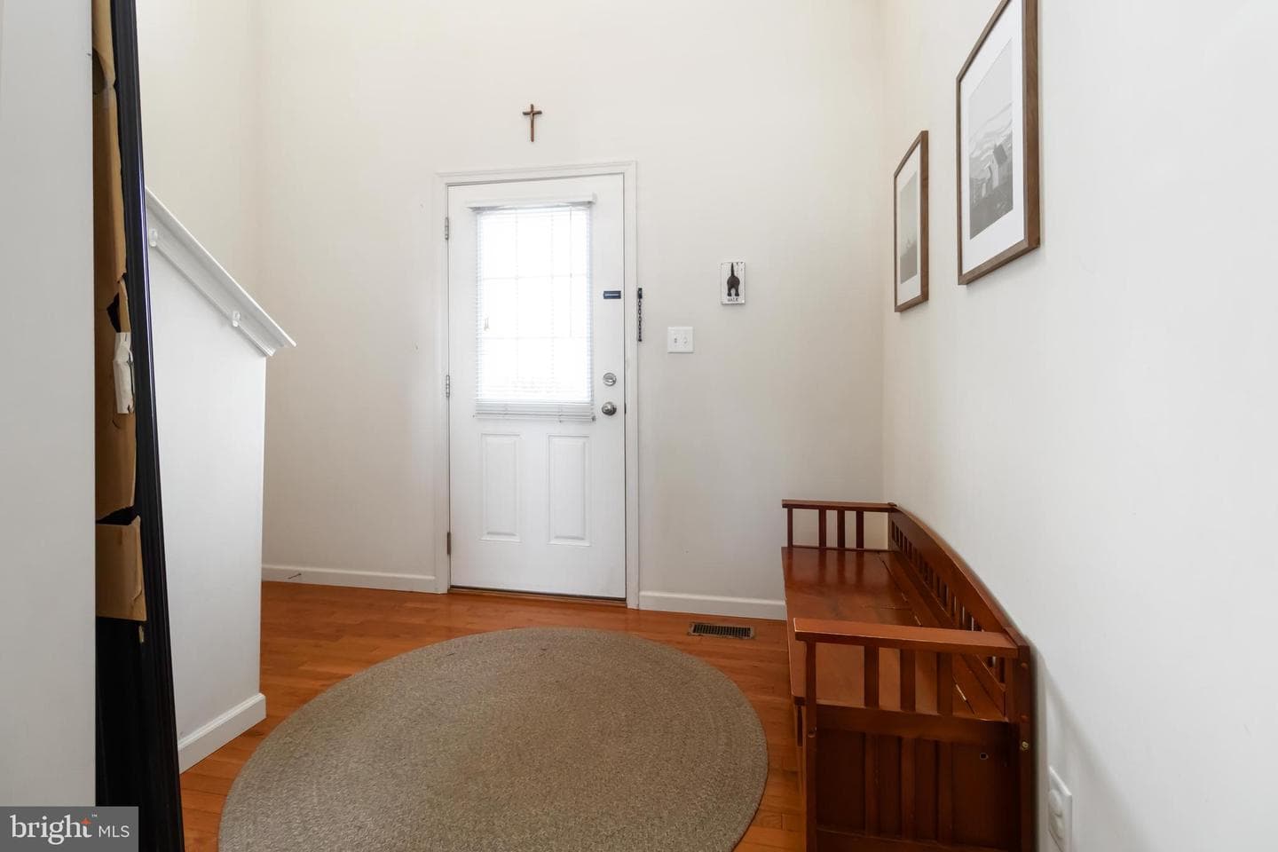 703 Jonathan Court photo 6
