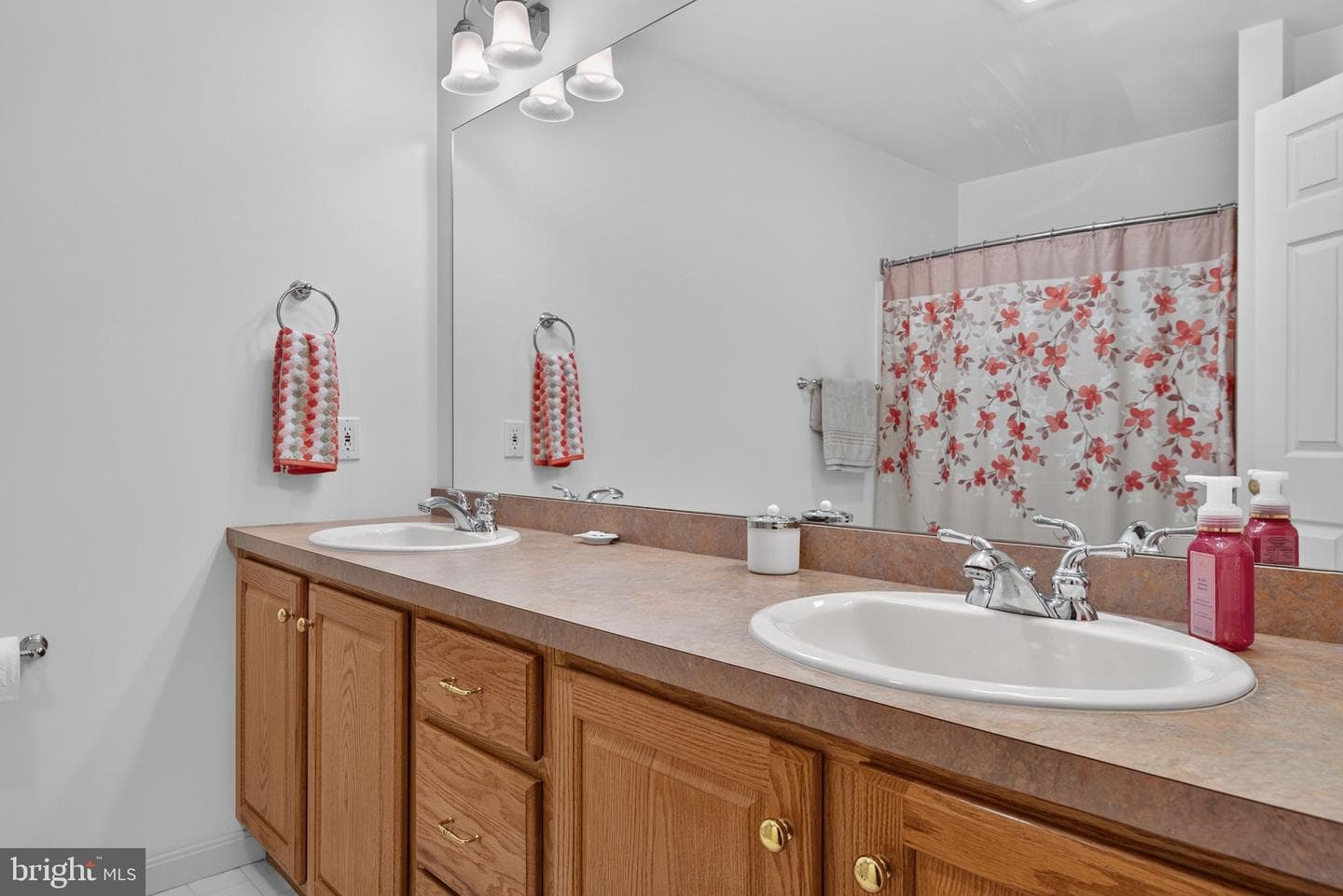 1544 Inverness Drive photo 34