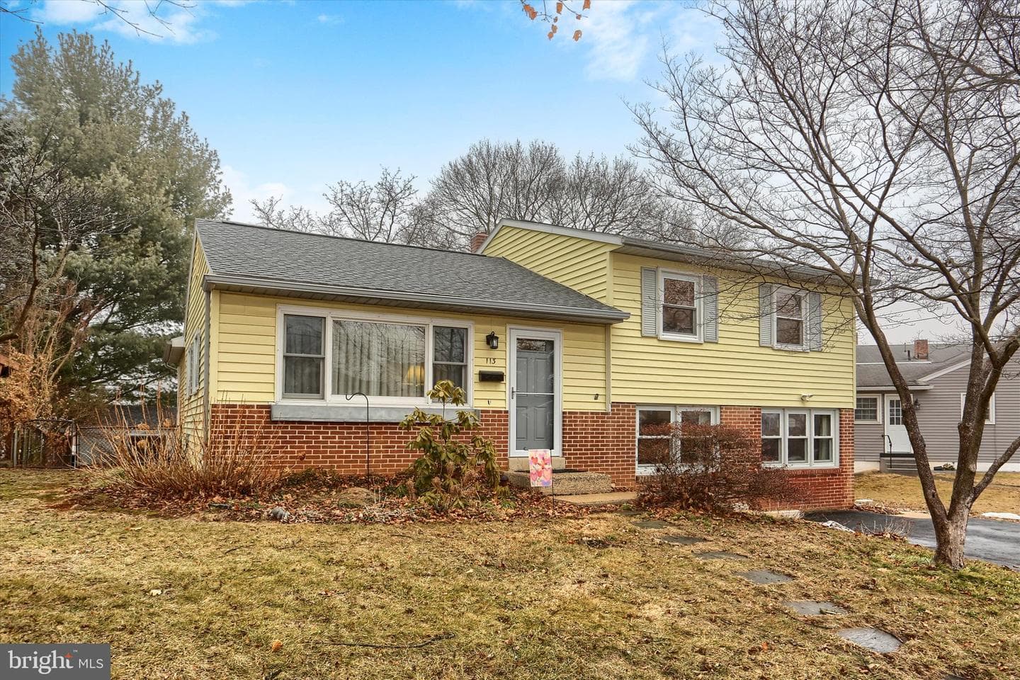 113 E Woodland Drive photo 2