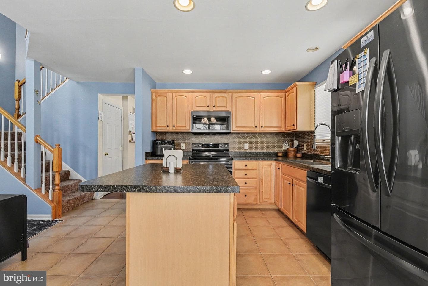 480 Nursery Drive S photo 10