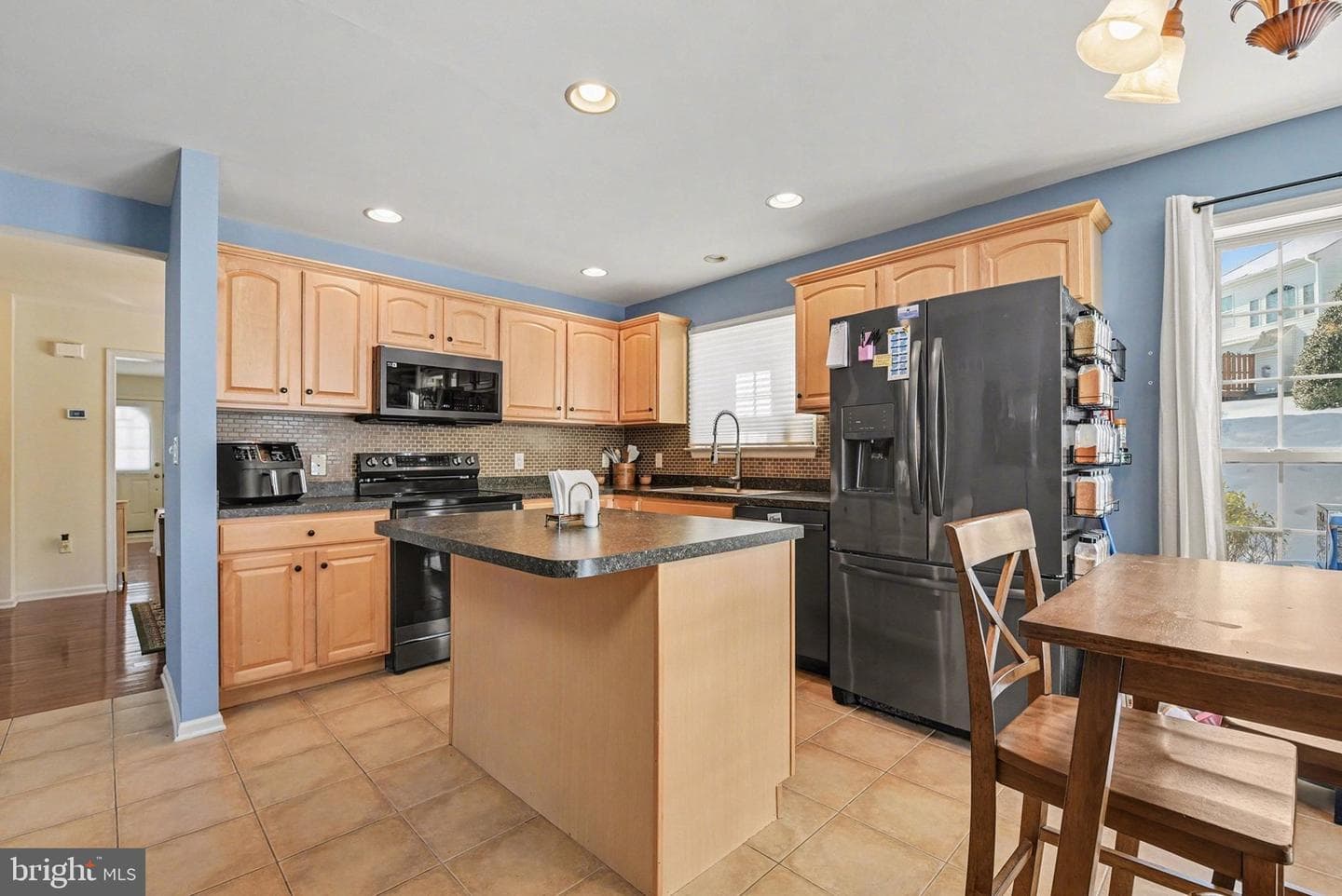 480 Nursery Drive S photo 11