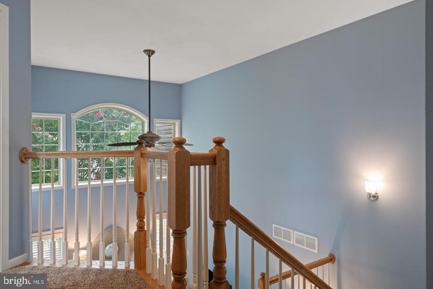 480 Nursery Drive S photo 8