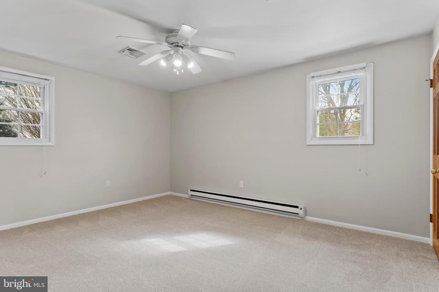 897 Emily Drive photo 17