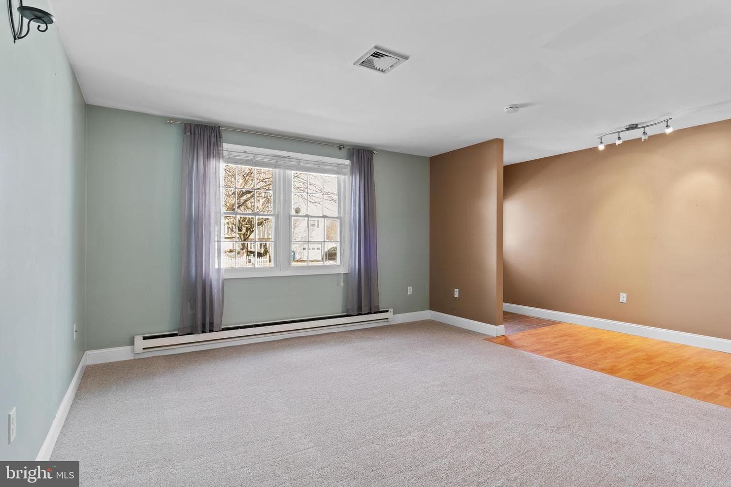 897 Emily Drive photo 6