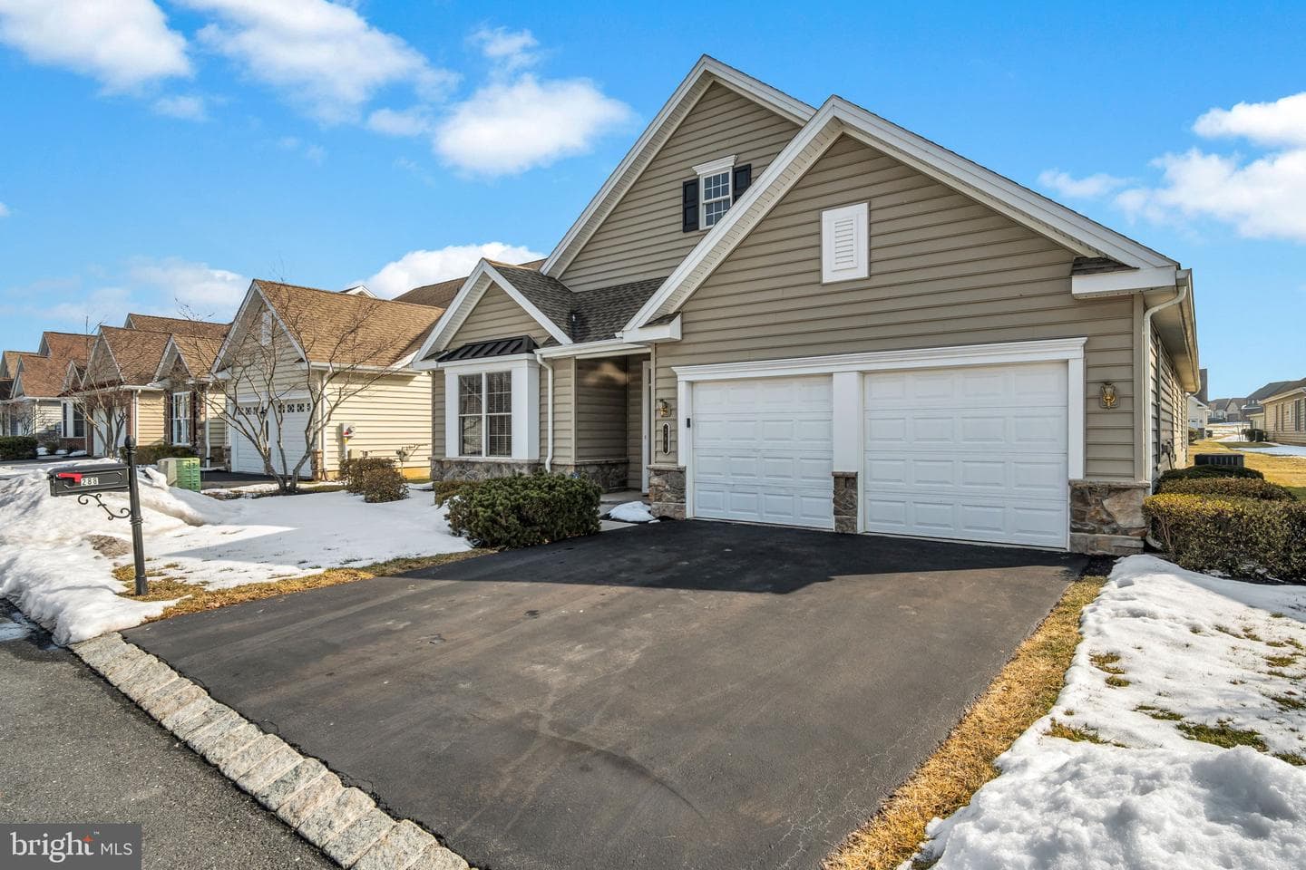 288 Founders Way photo 32