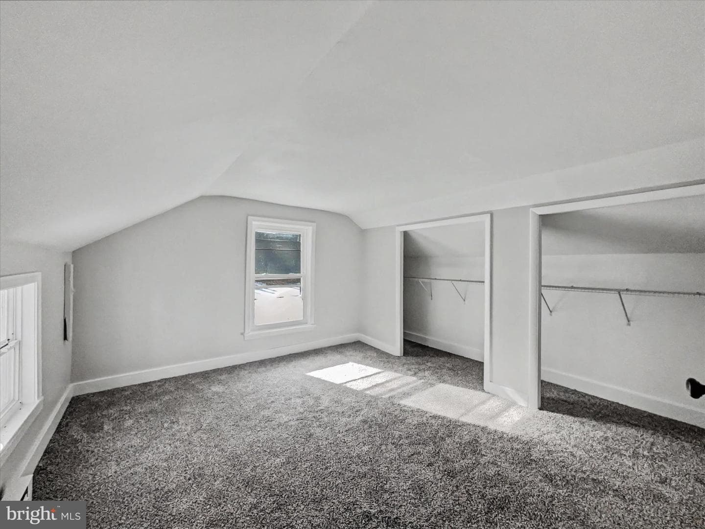 229 Hill Street photo 20