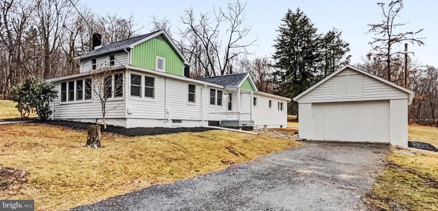 229 Hill Street photo 3