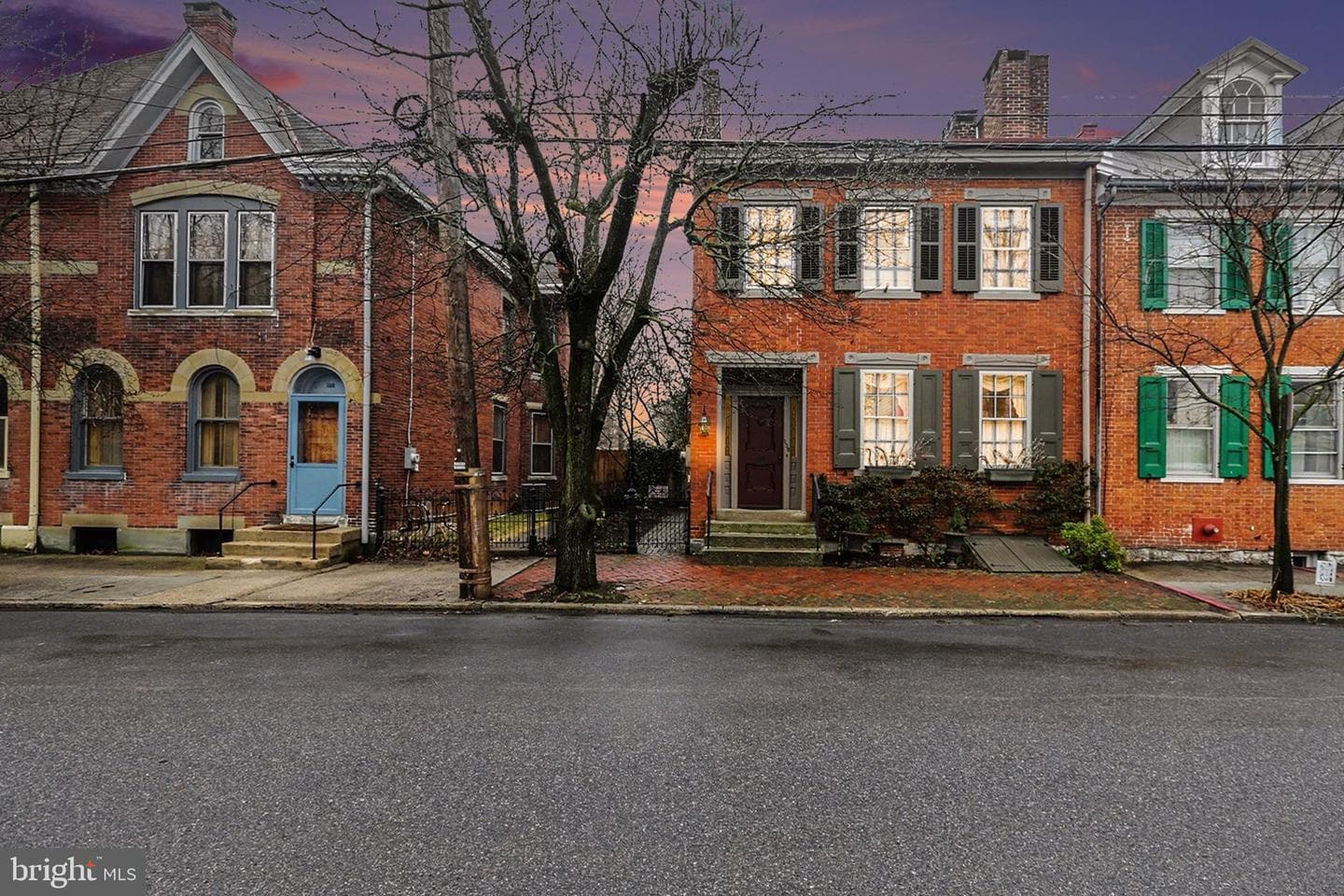 136 W Pomfret Street photo 34