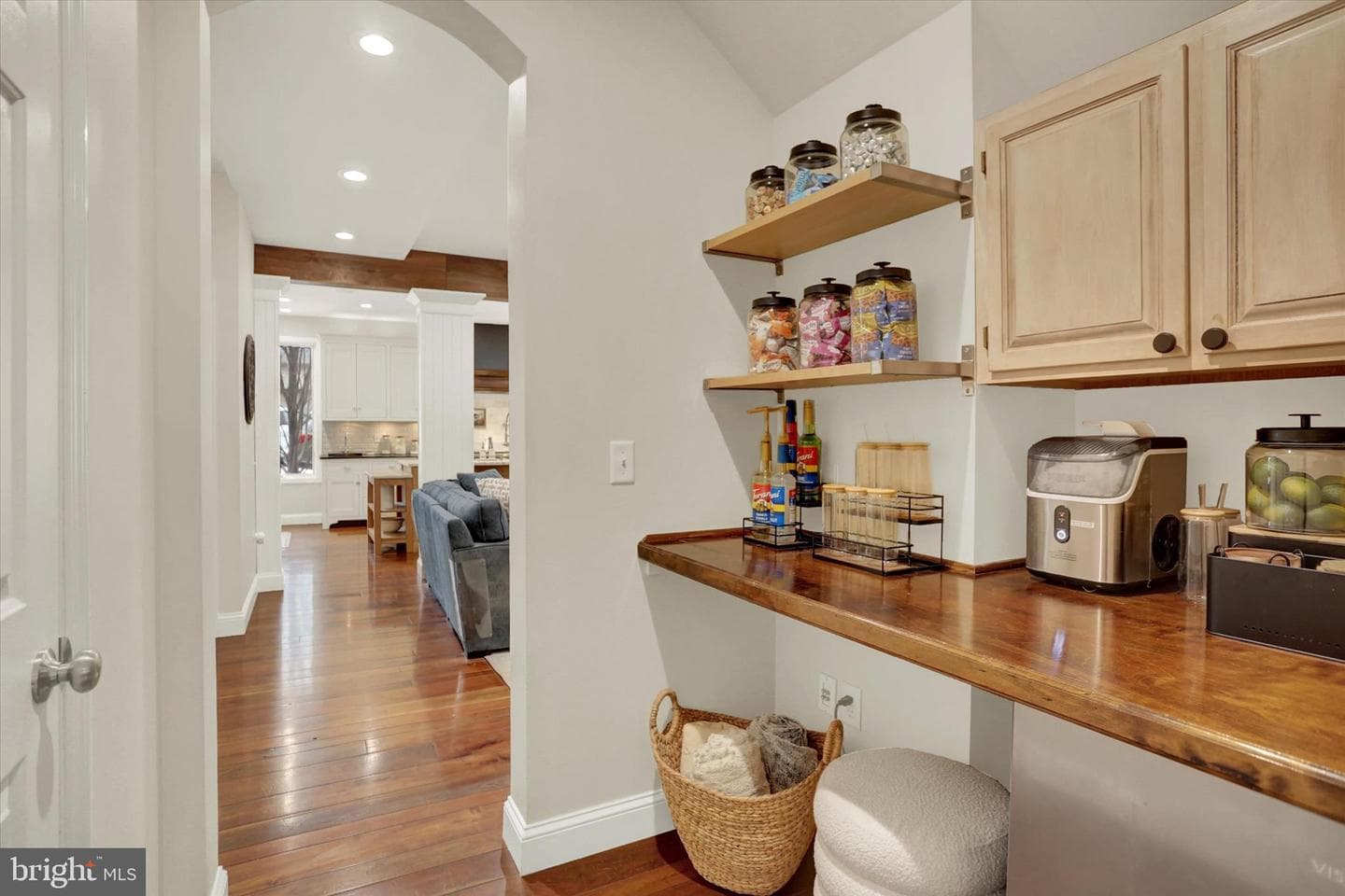 1140 Windsor Road photo 29