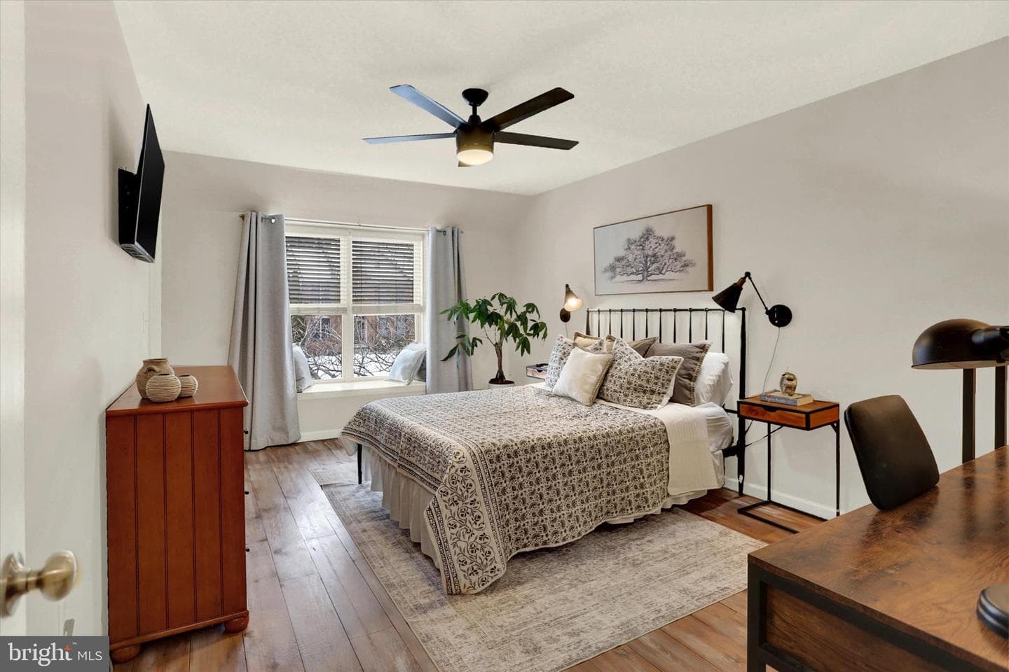 1140 Windsor Road photo 47