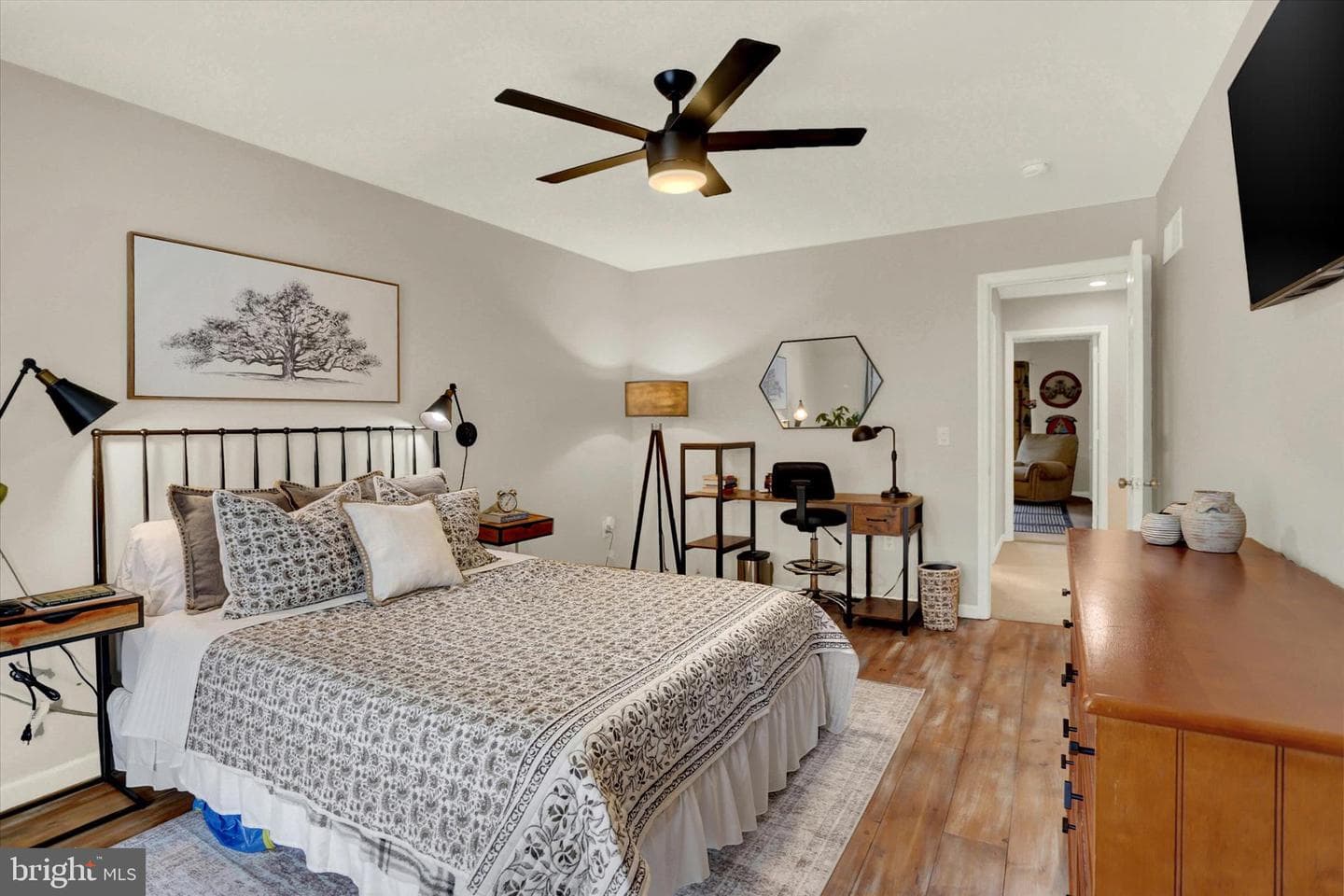 1140 Windsor Road photo 48