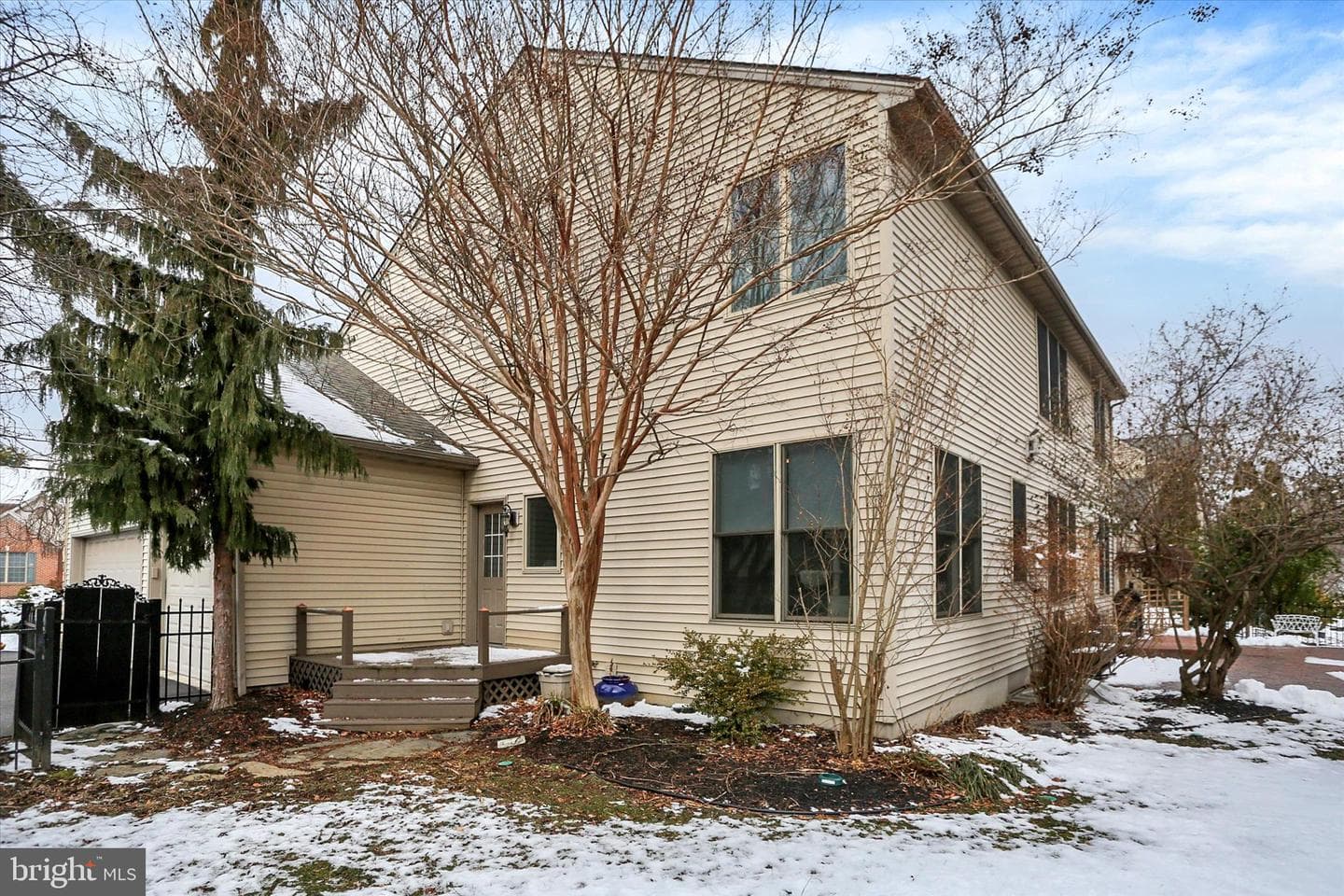 1140 Windsor Road photo 68