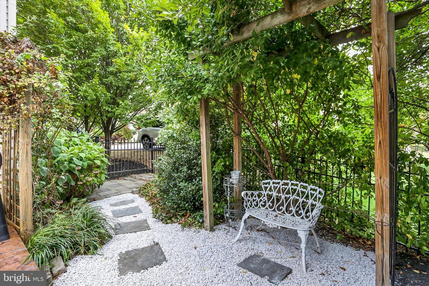 1140 Windsor Road photo 79