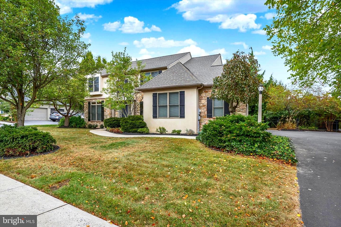 1140 Windsor Road photo 81