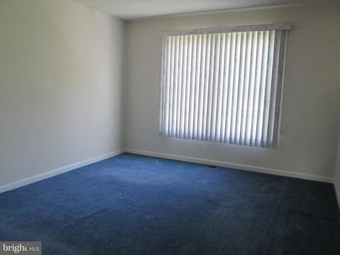 70 Derbyshire Dr photo 18