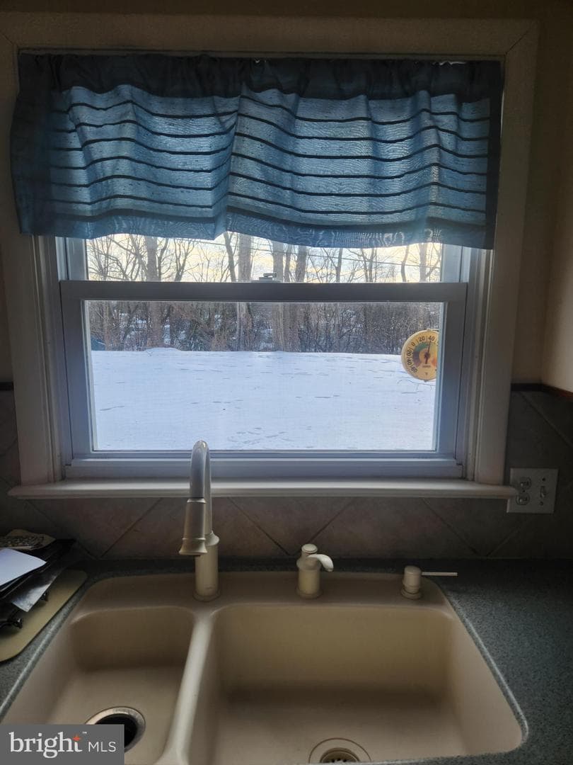 520 Gale Road photo 55