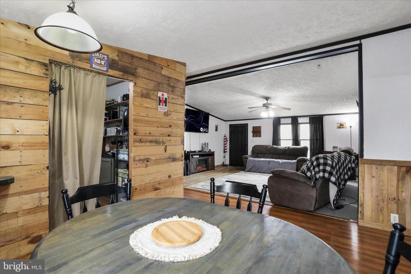 114 Rustic photo 10