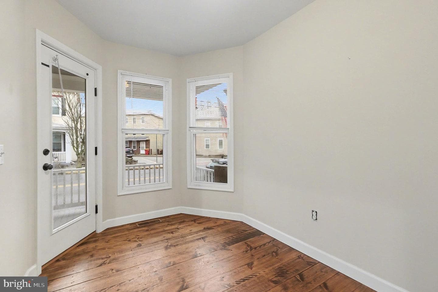 55 Big Spring Avenue photo 14