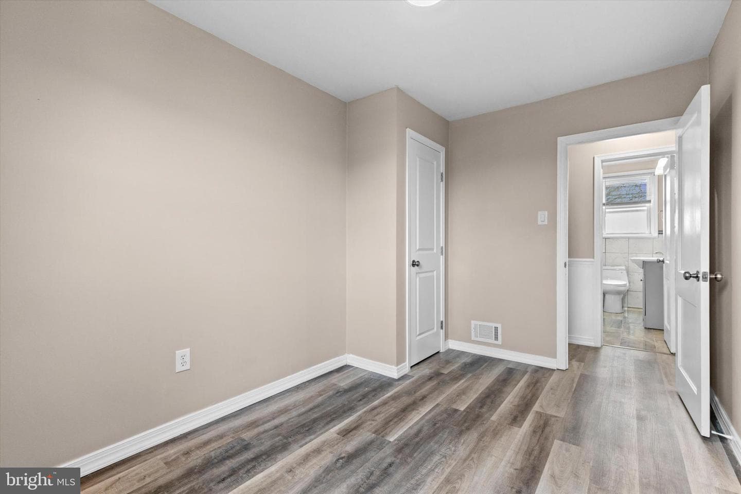 504 N Enola Drive photo 12