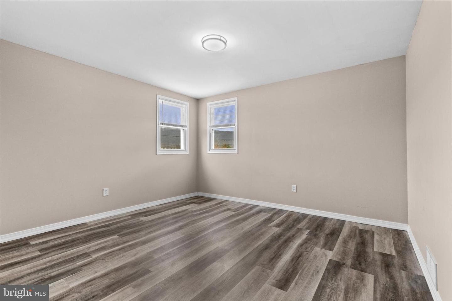 504 N Enola Drive photo 13