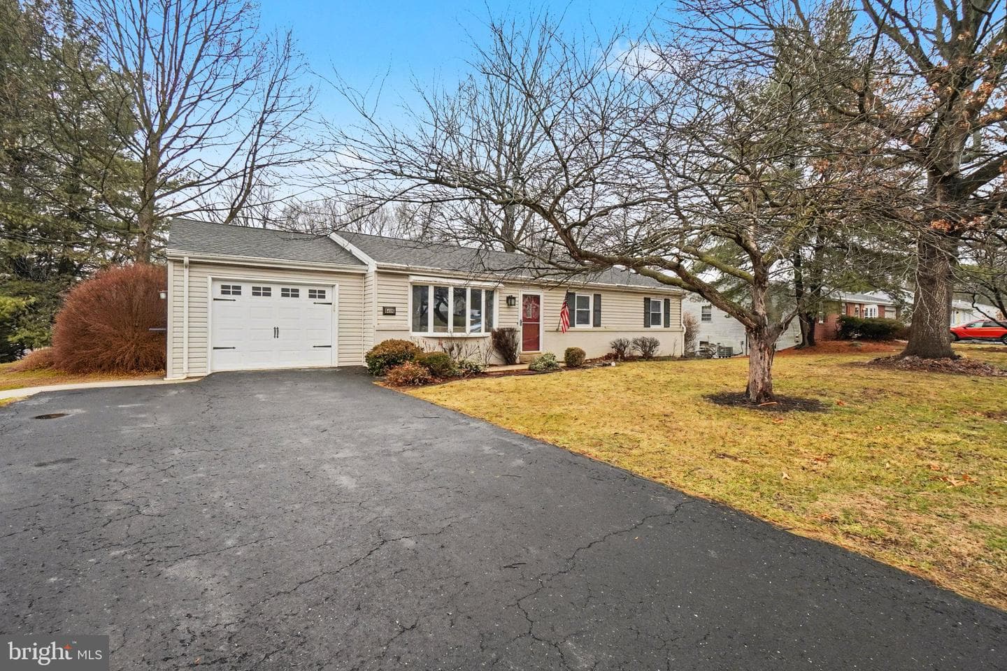 6406 Cannon Drive photo 2